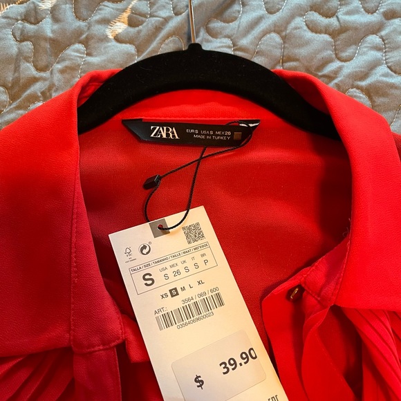 Zara red blouse - Picture 3 of 3